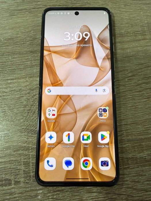 motorola razr 50