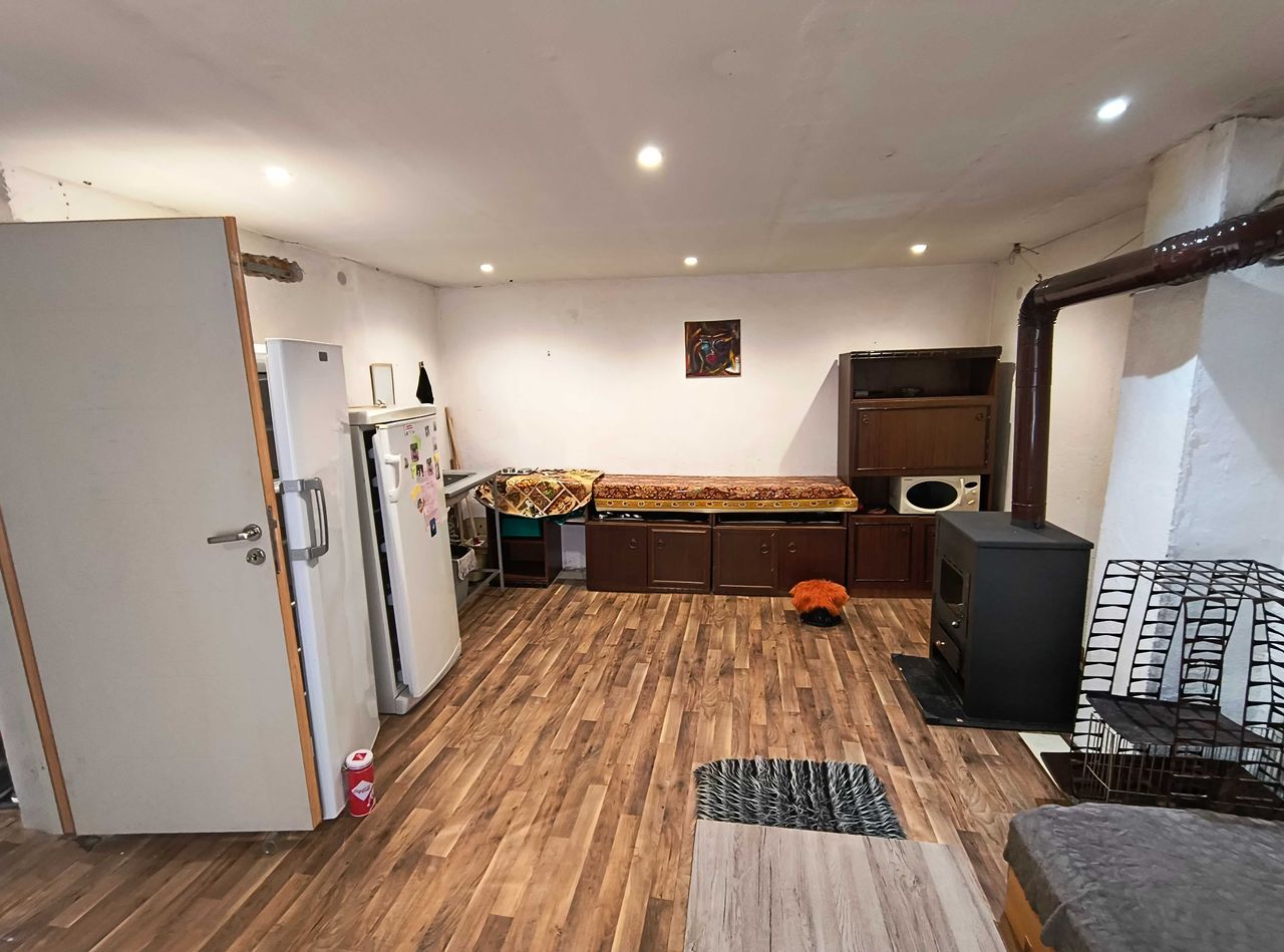 Продава се Къща в с. Малка Верея, Област Стара Загора - 75 кв.м за 894 €/кв.м - Снимка #11