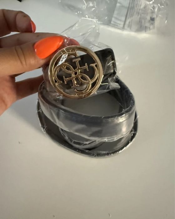 Дамски колан Guess
