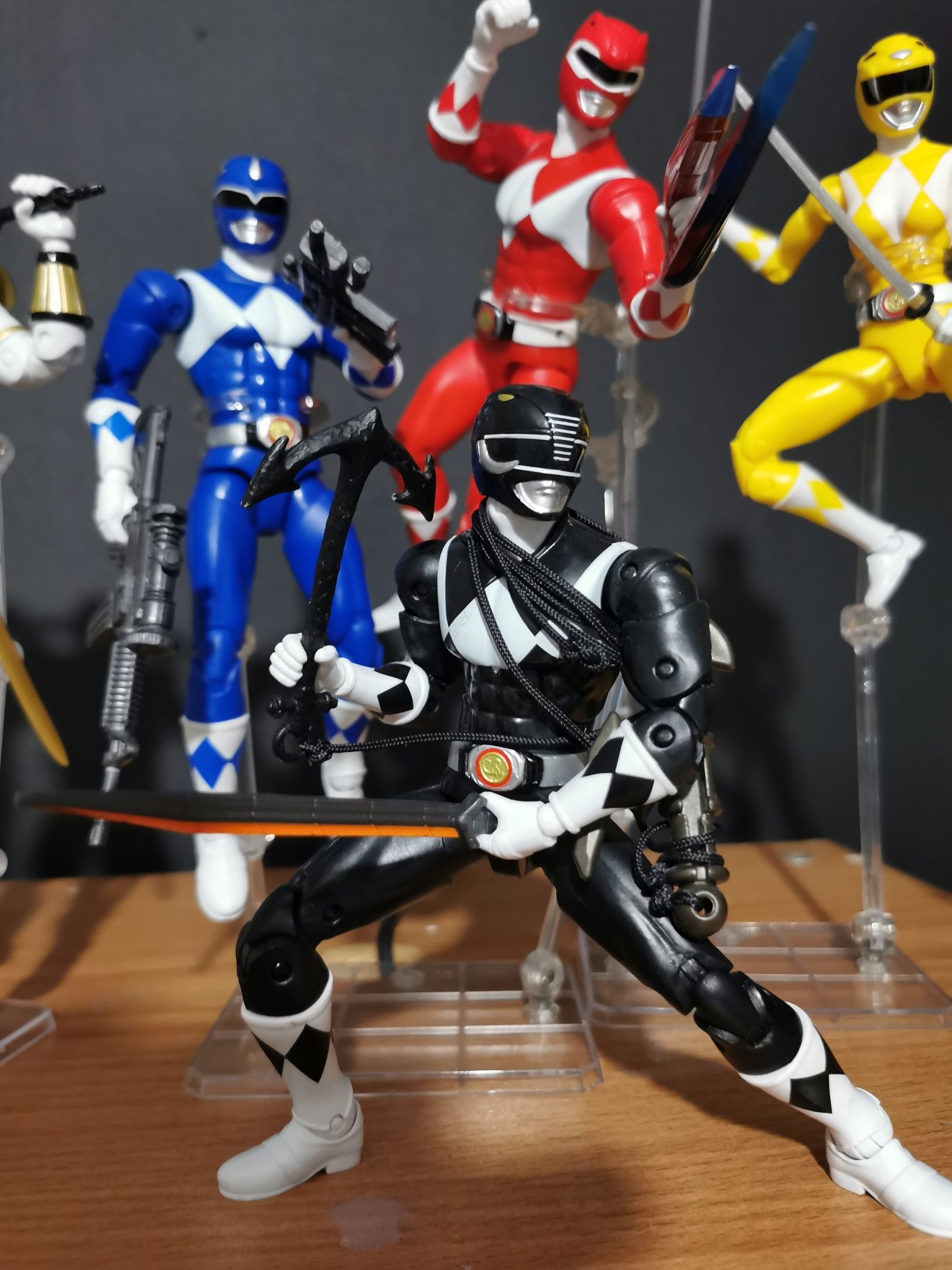 Power rangers lightning collection