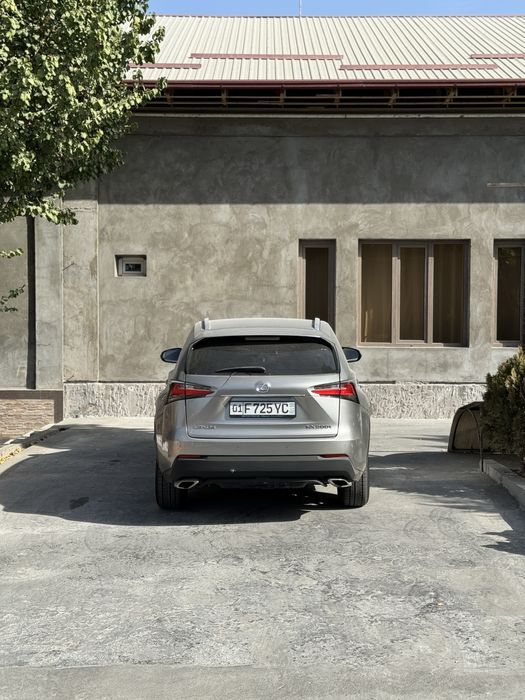 Lexus nx200t 2015yil