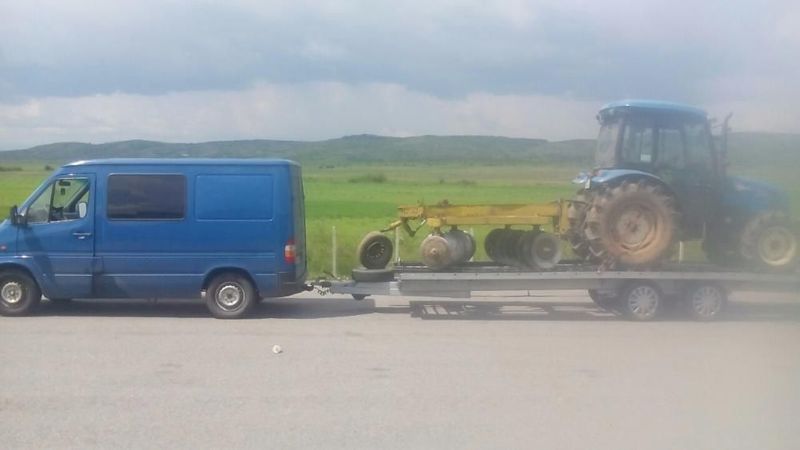 услуги с трактори,багер,оране,риголване,дупки,дисковане,пръскане,култи