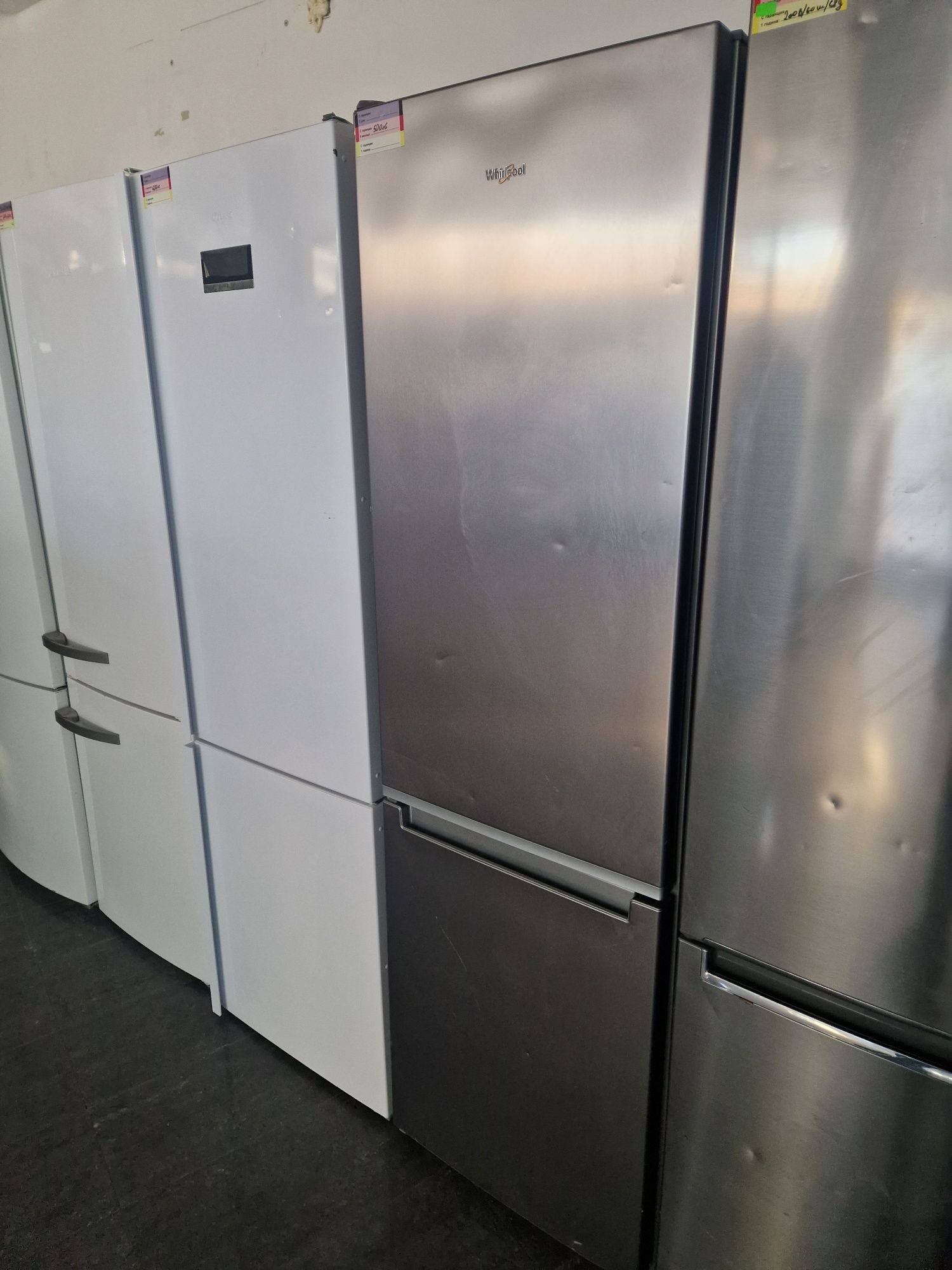 Хладилник с фризер Whirlpool A++ 400 литра