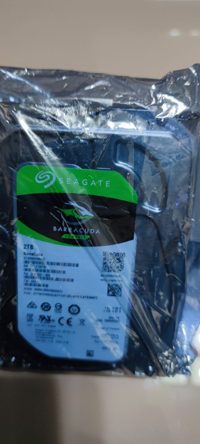 Hard disc..HDD SEAGATE BARRACUDA..,2TB..7200rpm...256MB cache...sata 3