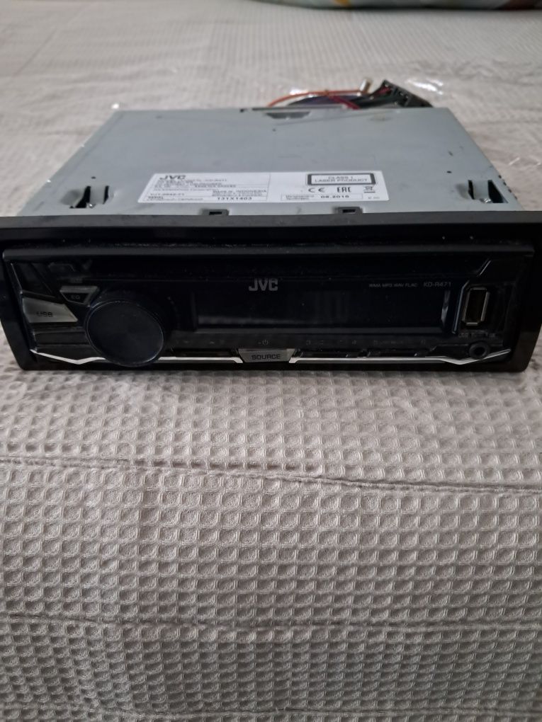 Radio cd player auto..JVS