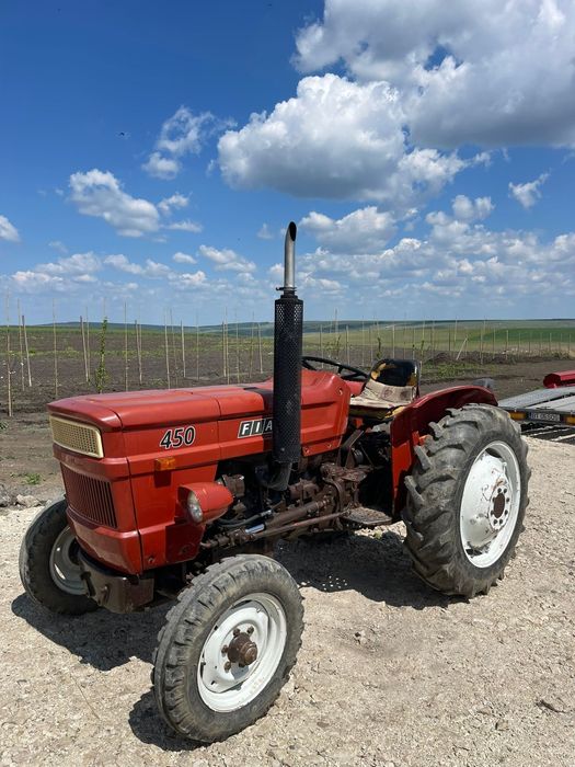 Vând tractor Fiat