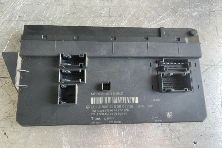 Calculator modul panou SAM A9065452501 / A 906 545 25 01 Mercedes-Ben