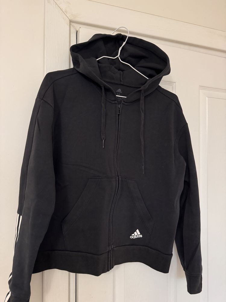 Adidas дамски най-различни блузи/горнища (S/M рр)