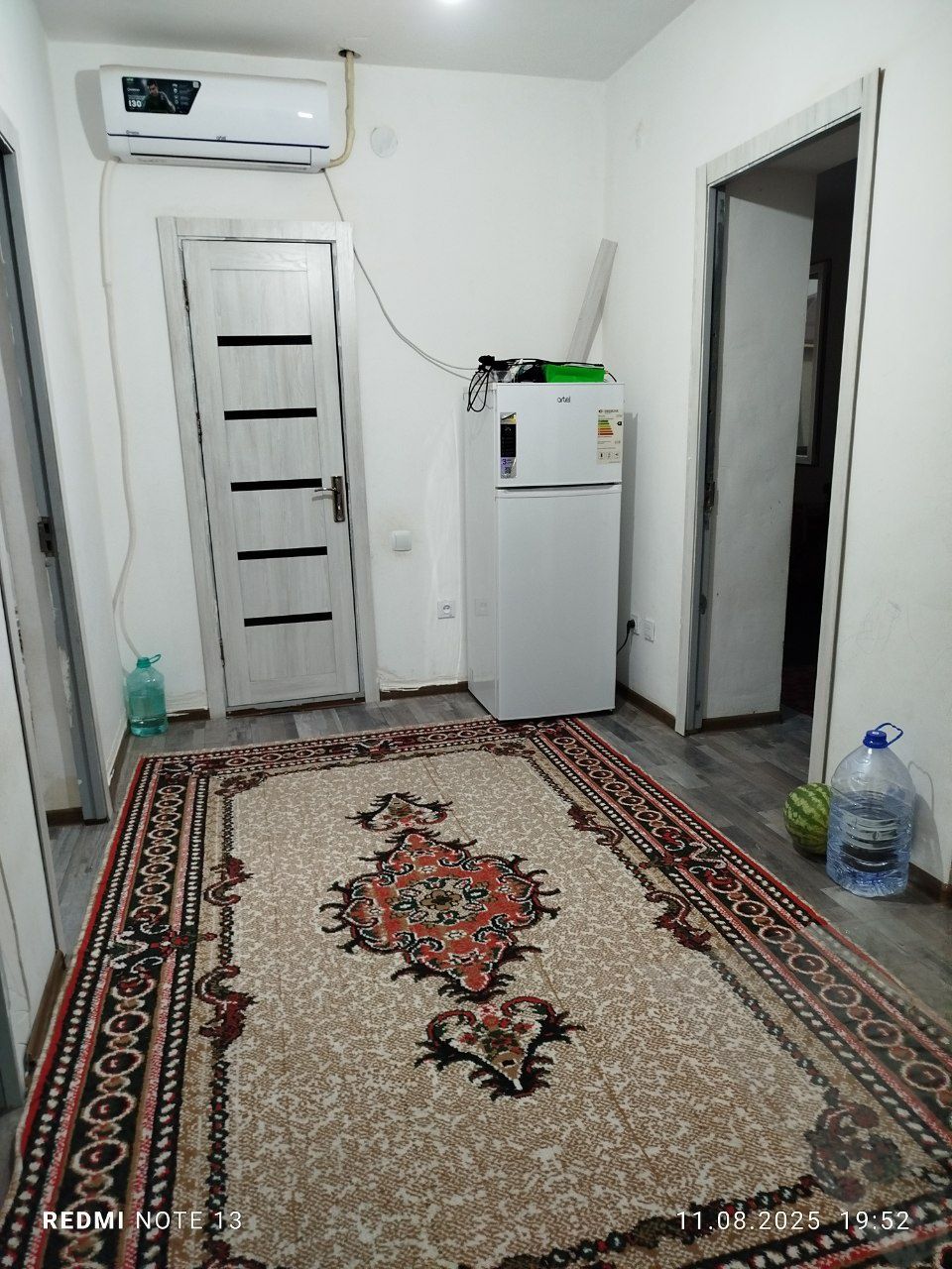 Uy sotiladi Hamro buva orqasidagi domlardan 3 padezlikning urta padez
