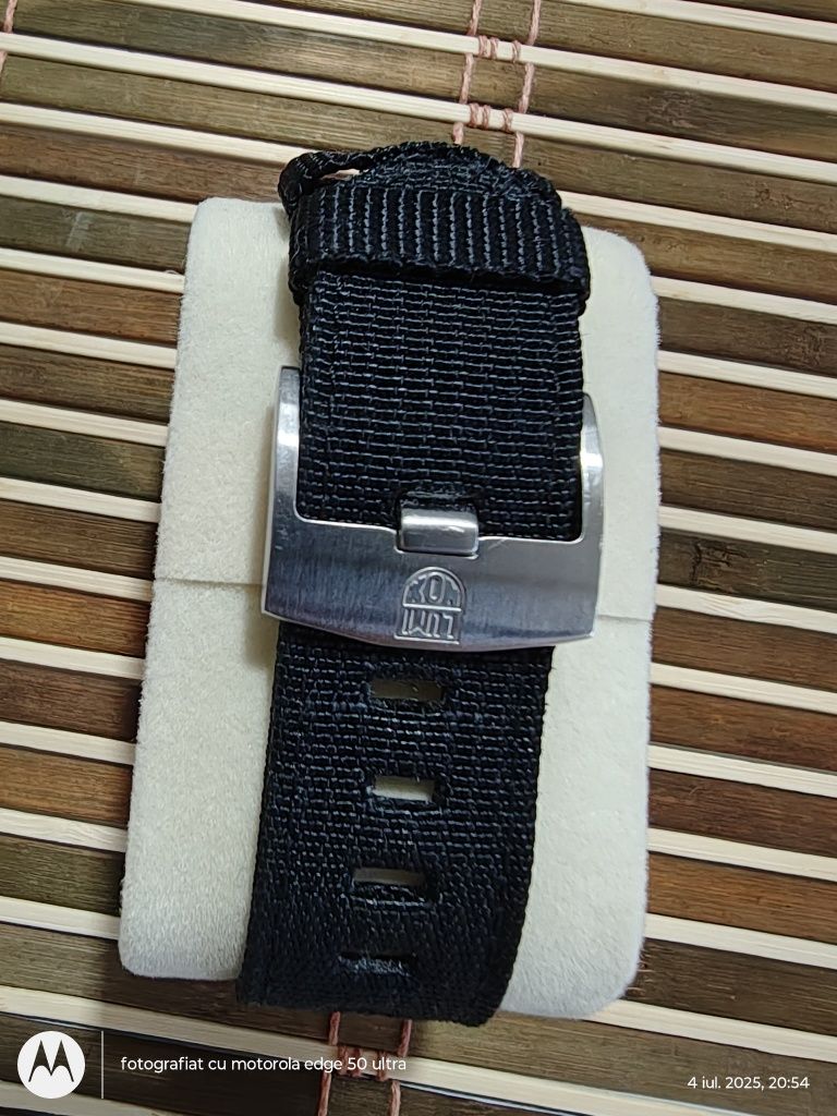 Ceas Luminox Adventurer 200m cu tuburi tritiu