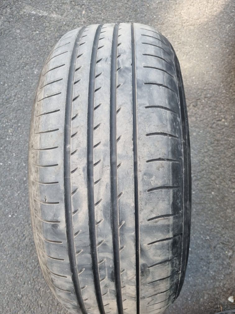 De vanzare anvelope de vara 235/55/19 Yokohama Advan Sport 3 + 1 bonus