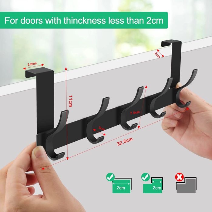 Черна закачалка за врата