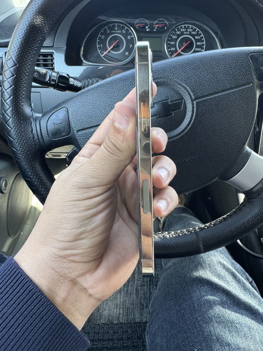 Iphone 12 pro idiyal sastayanada