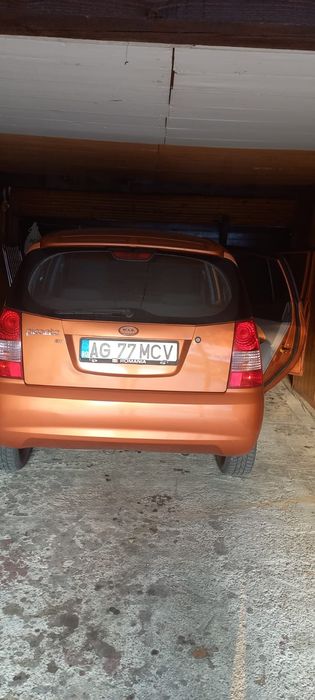 Vând Kia Picanto