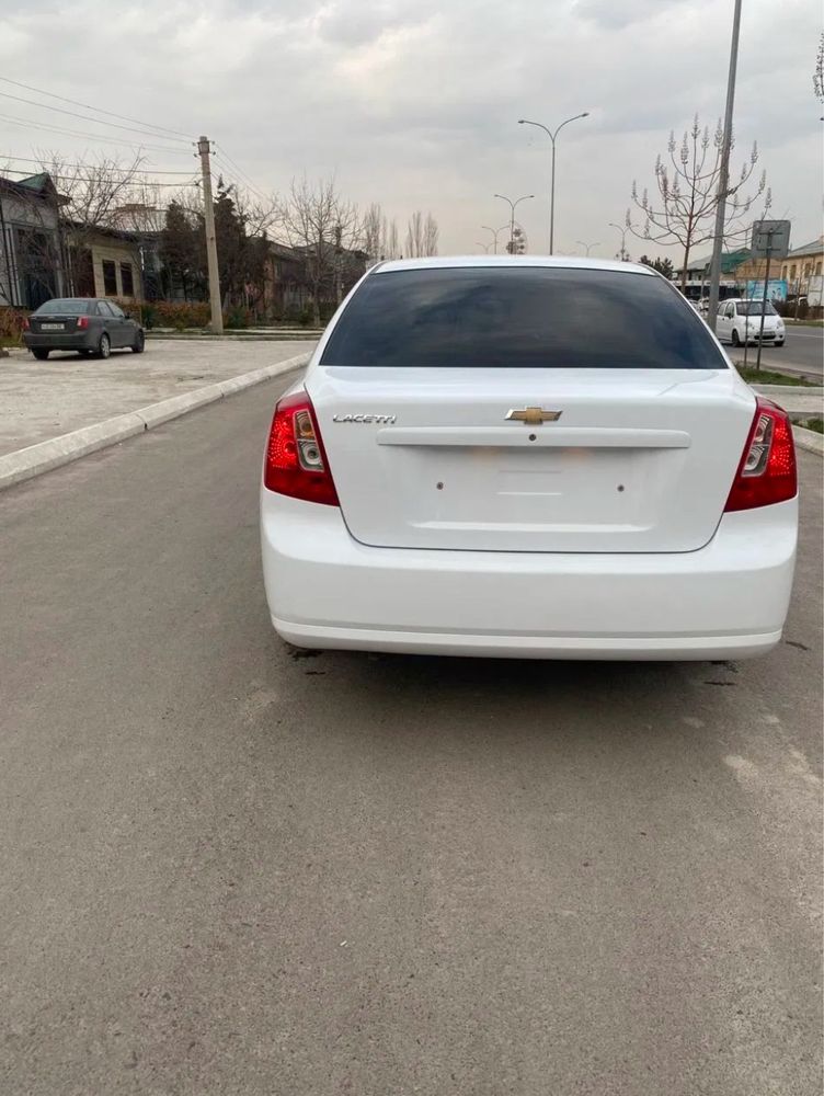 2023 gentra bez ABS rangi oq kraska tozza 8ming probeg