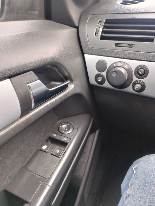 Opel Astra h 2005