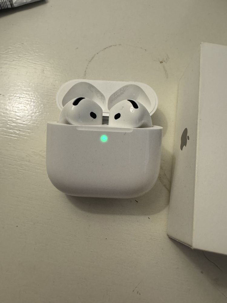 Airpods 4 (без шумоподавления)