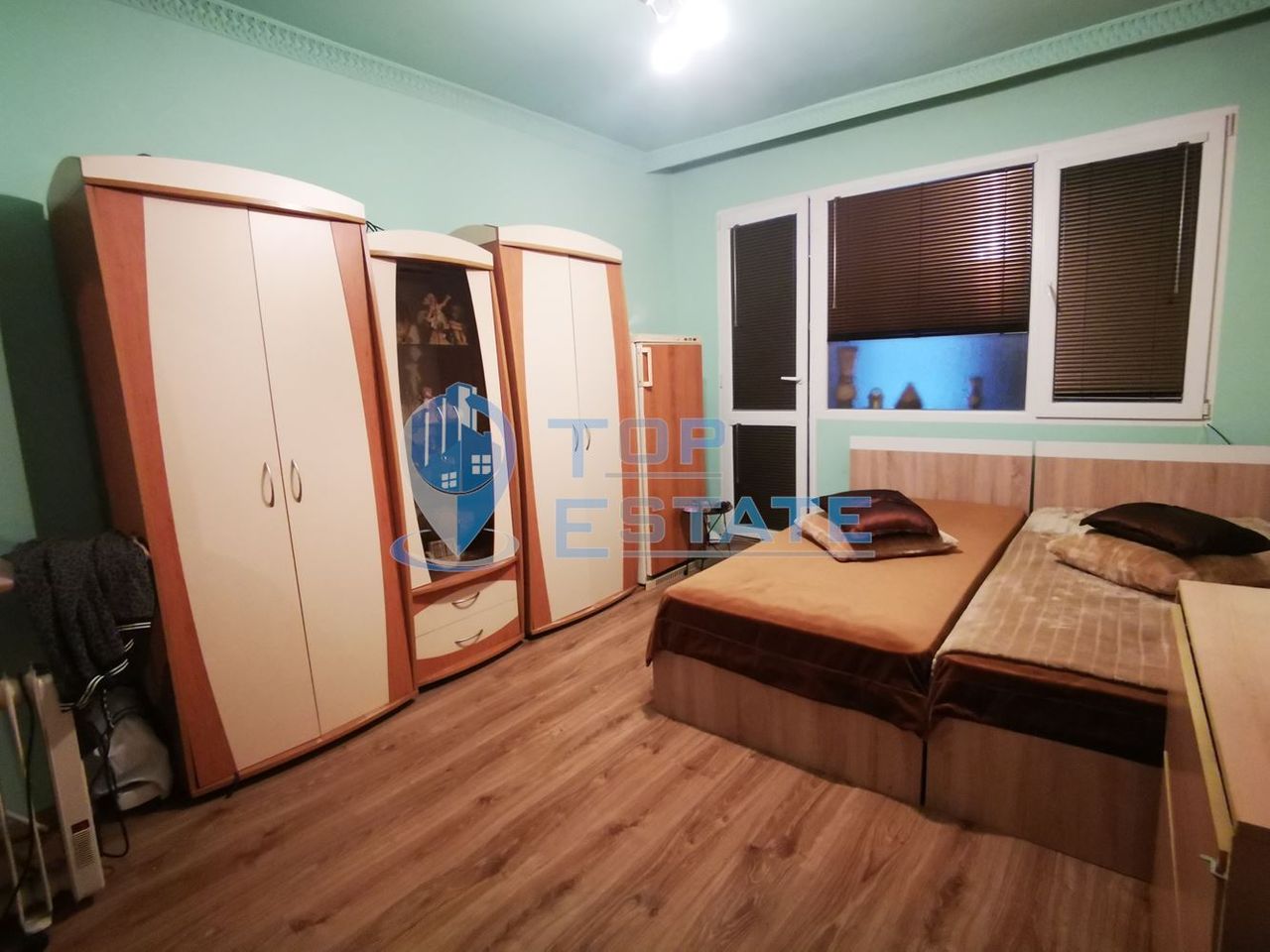 Продава се Тристаен апартамент в Горна Оряховица - 70 кв.м за 984 €/кв.м - Снимка #3