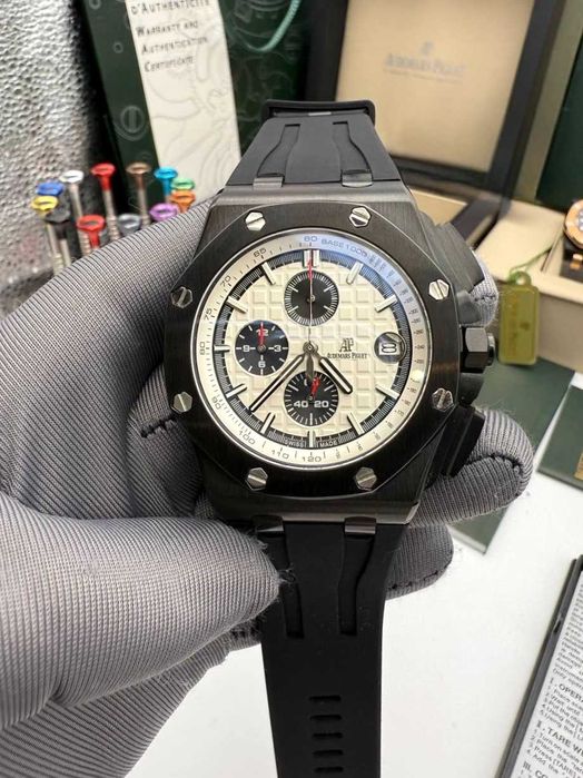 audemars piguet offshore черно бяло
