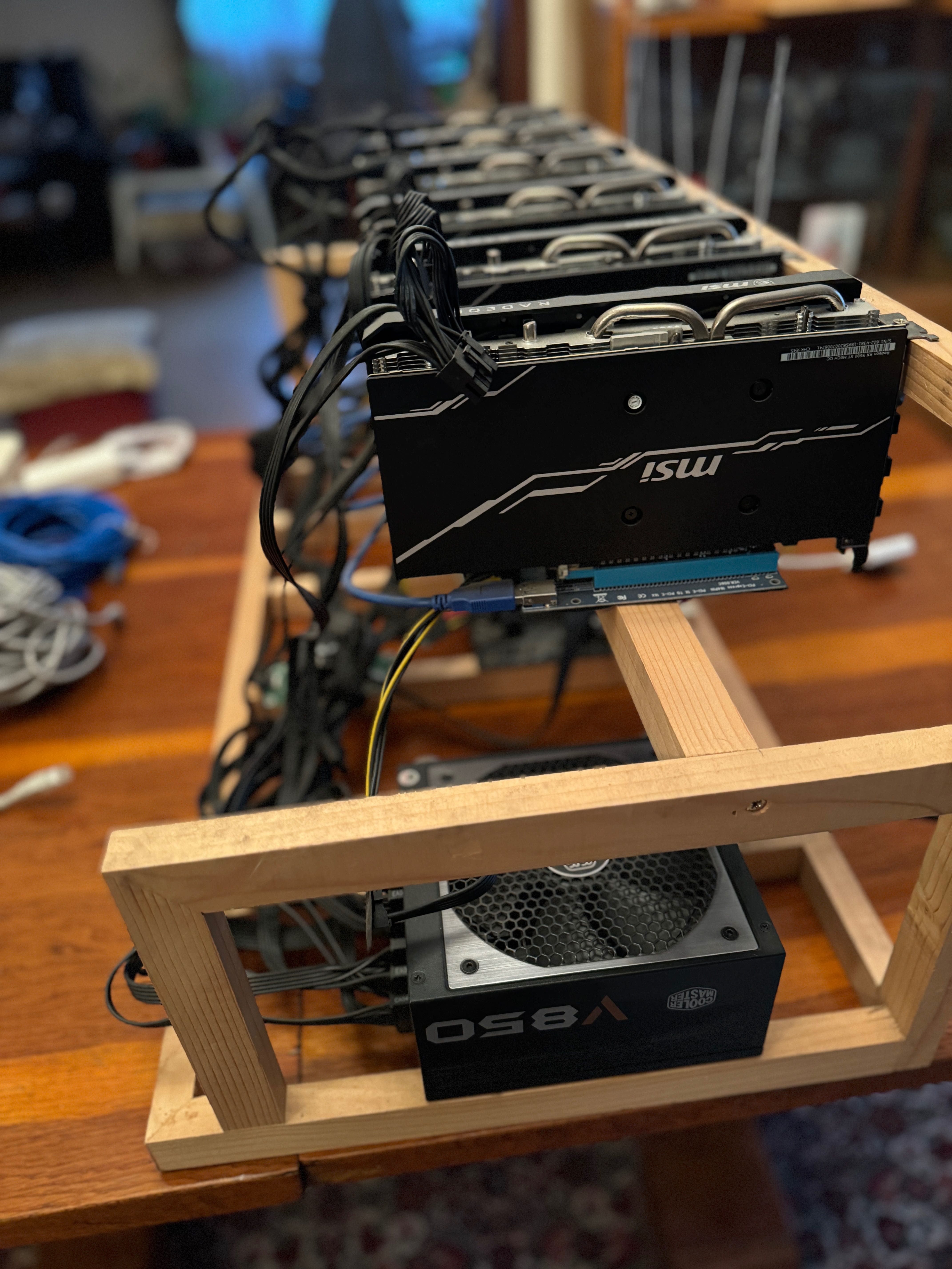 Mining Rig / Майнинг Риг с RX 6700 XT / RX 5600 XT – готов за копаене