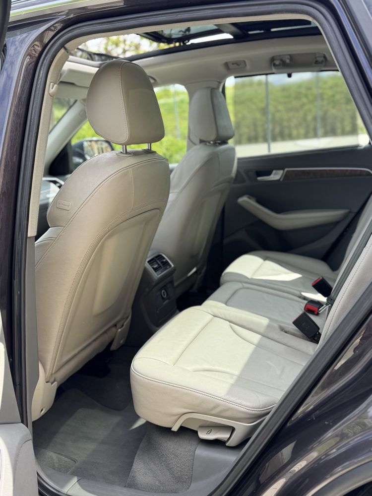 Audi Q5 OffRoad , 2.0 TDI 170 Cp Quatrro , Manual