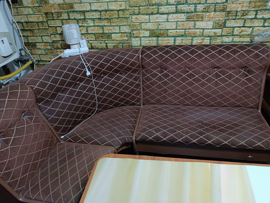 Coltar bucătărie 1,60m / 1,10m, de 6 locuri, inclus două scaune și m