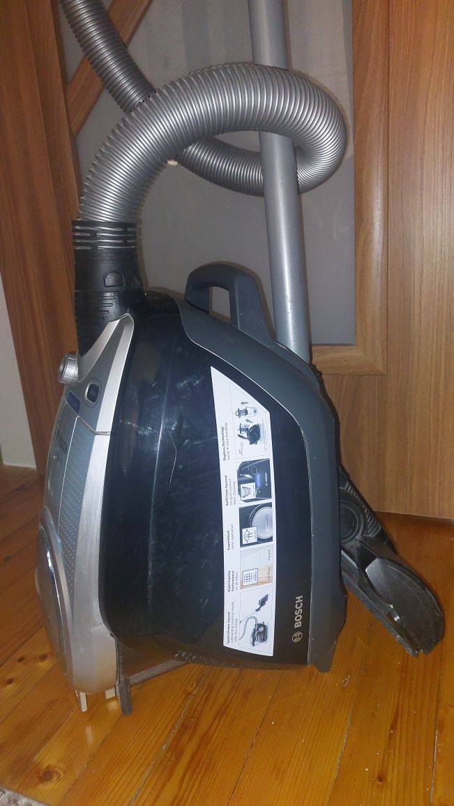 Прахосмукачка Bosch Relaxx'x