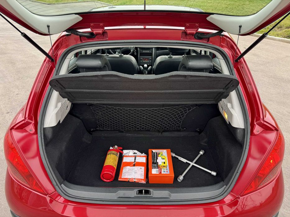 Peugeot 207 Feline | Панорама | 80000км