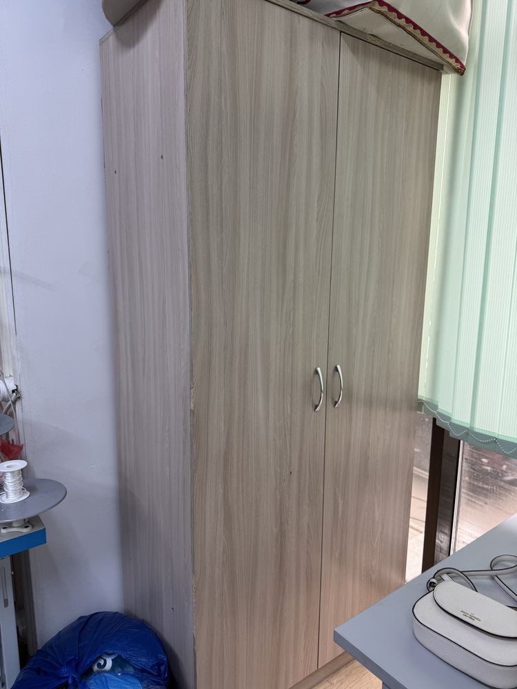 Продается шкаф для одежды