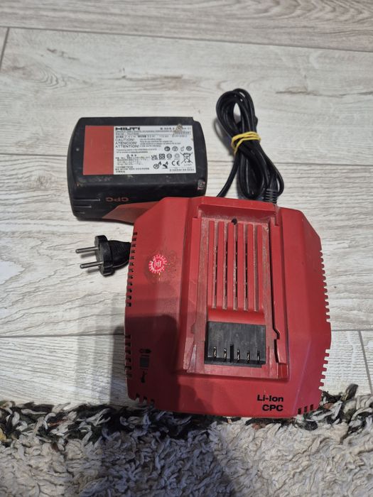 Baterie hiltii 22 v 5.2 ah + incarcator