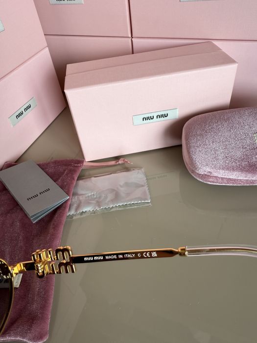 Miu miu очила 79лв за брой / два модела