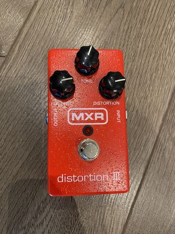 Гитарная педаль MXR DISTORTION III
