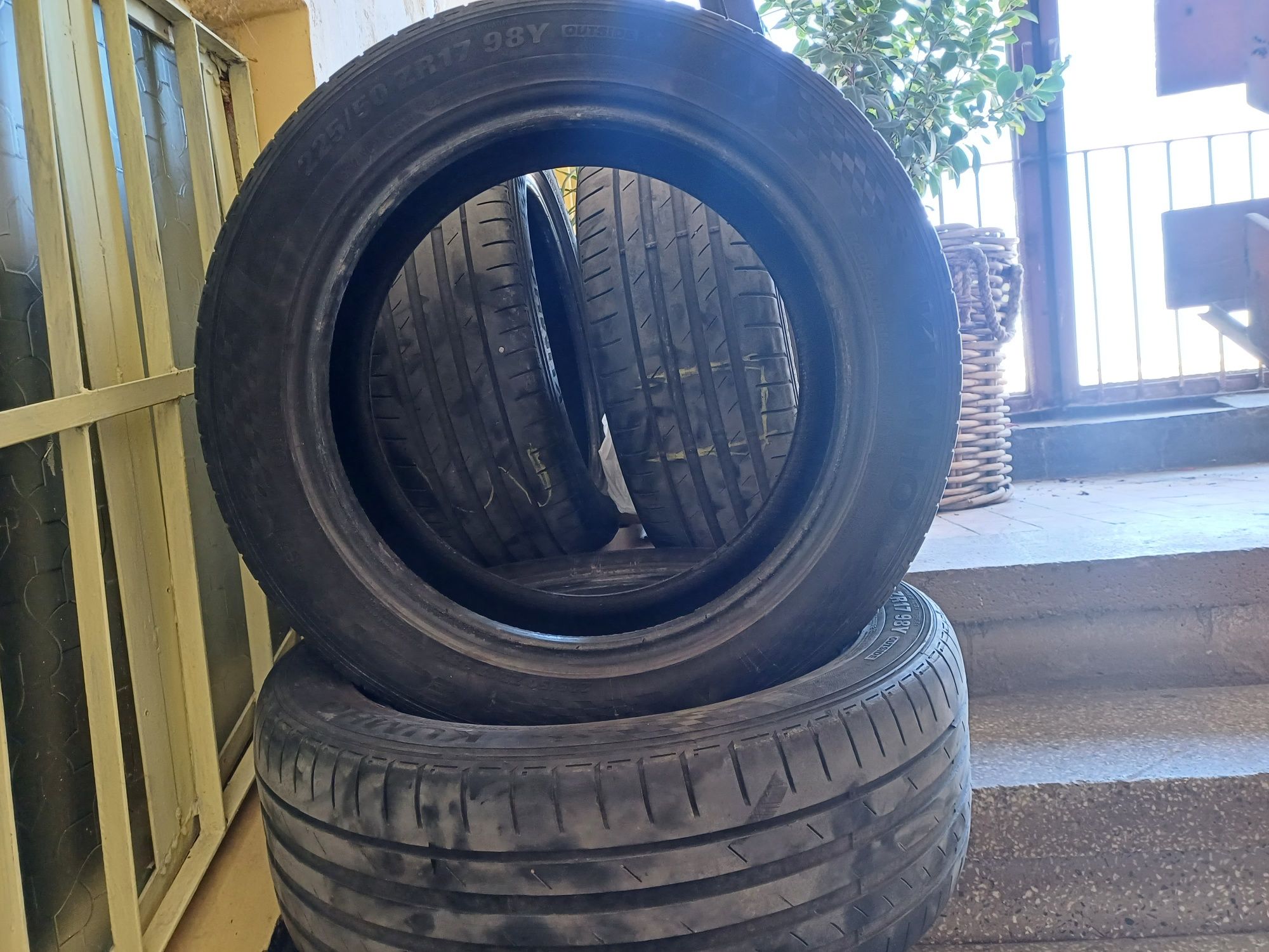 Летни гуми 225/50/17