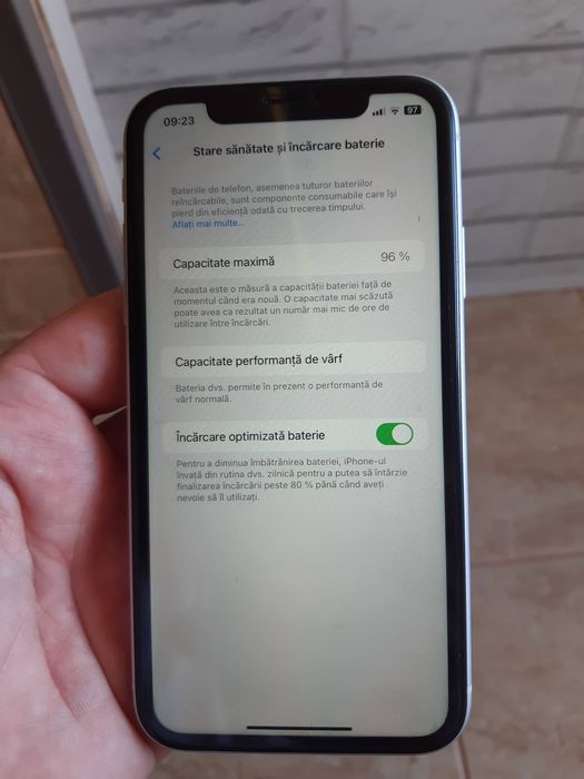 Iphone XR 64 gb,excelent baterie 95%, husa,folie cadou