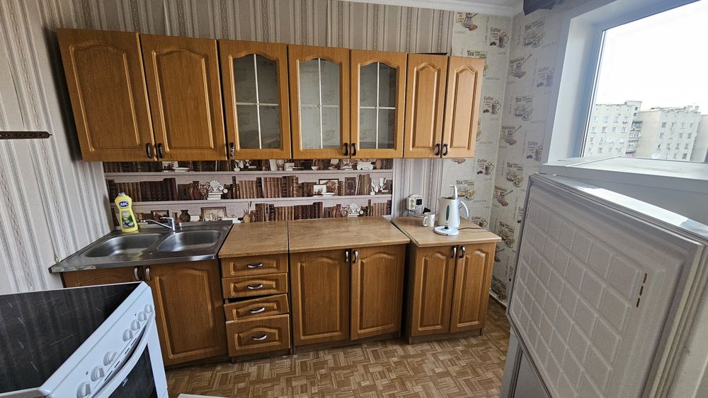 Гарнитур кухонный