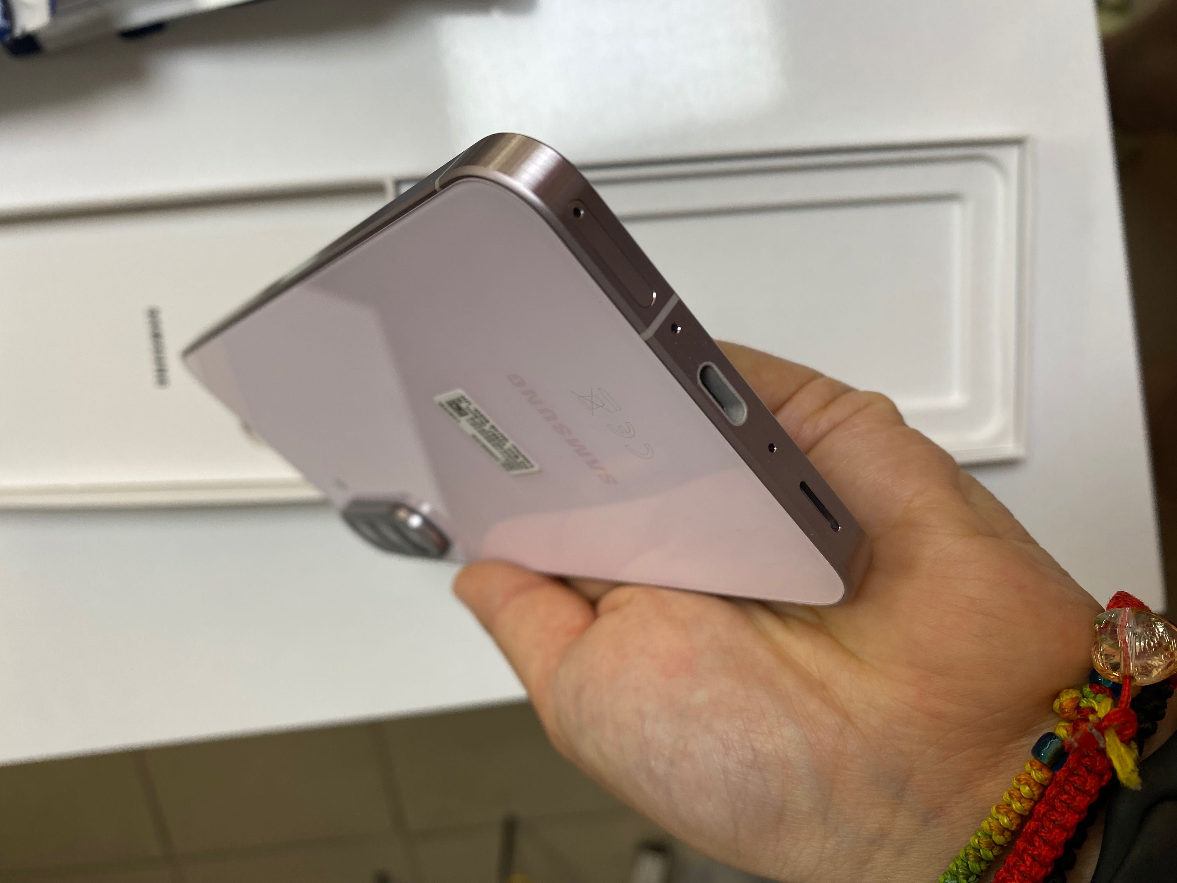 Чисто Нов Samsung Galaxy A56 128GB