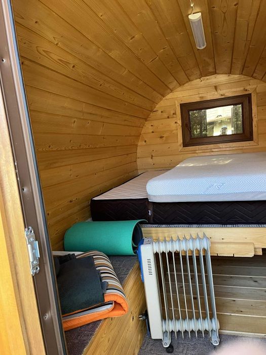 Casute din lemn tip butoi