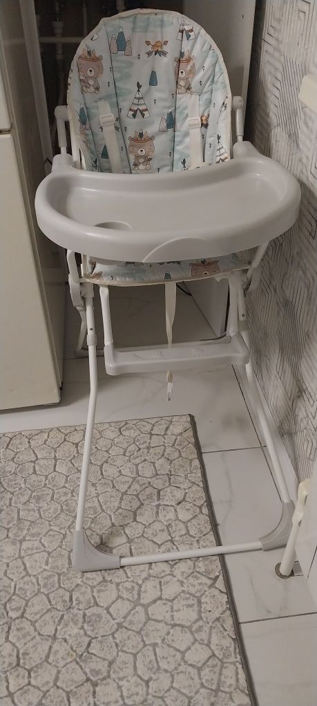 Детские стол для обеда