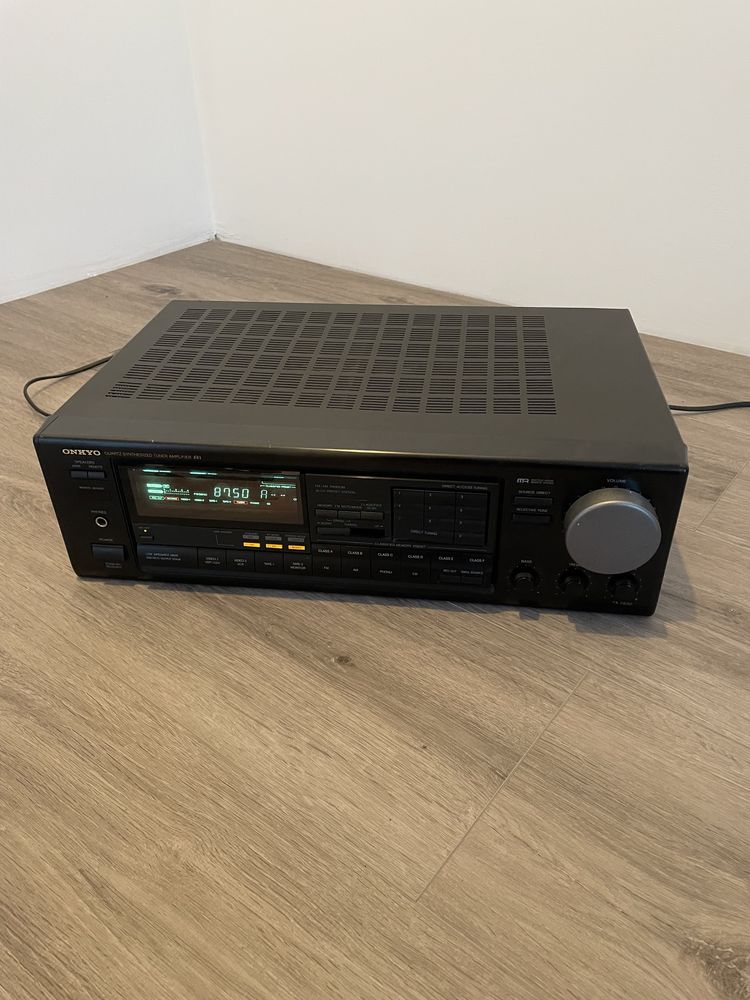 Amplificator Onkyo TX-7830