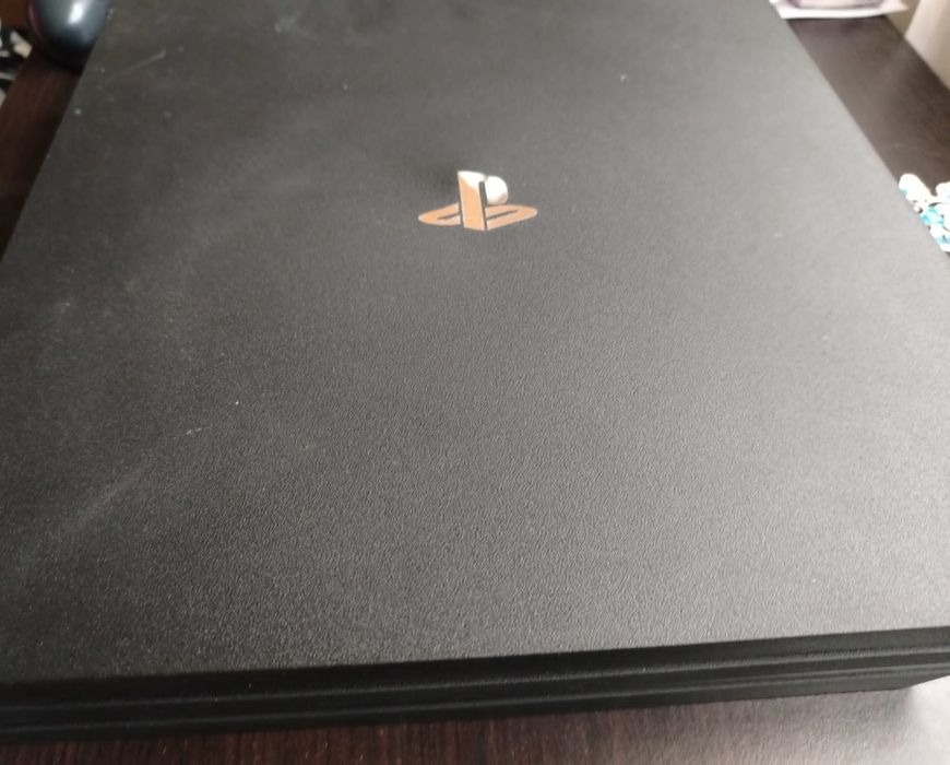 Playatation 4 PRO 1TB