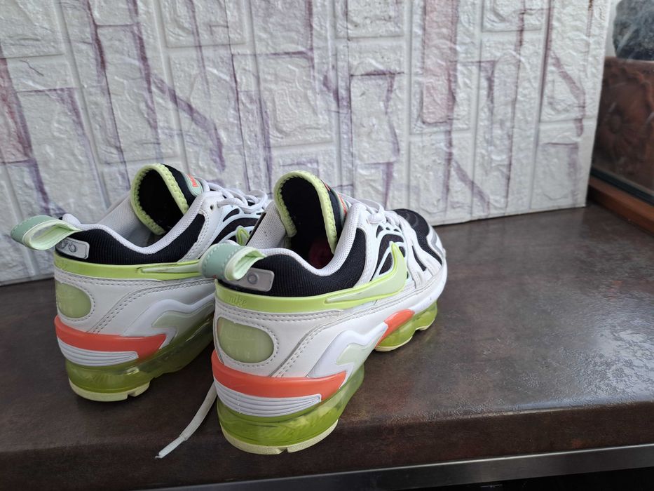 дамски маратонки.обувки,кецове,Nike air vapormax,ном38,,найк