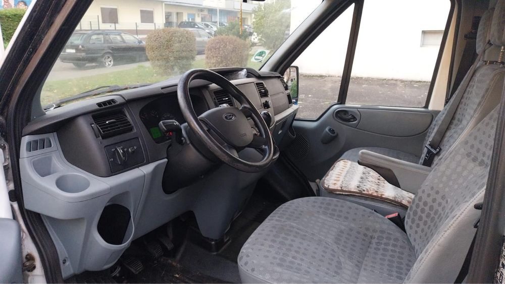 Vand Ford Transit transport persoane