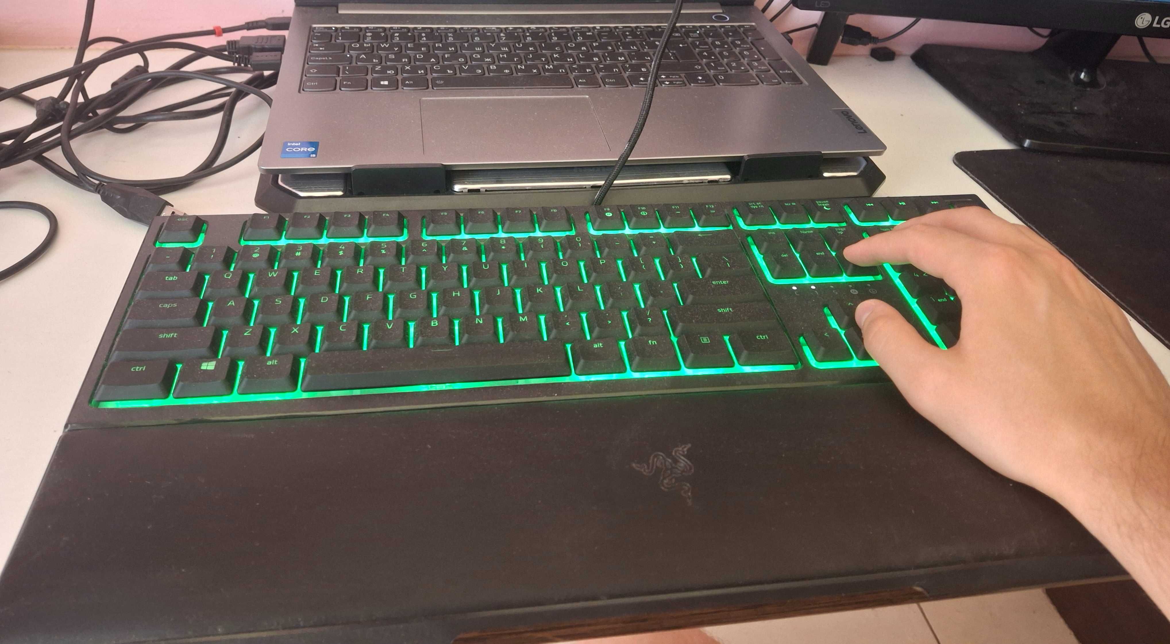 Razer Ornata V2  - Gaming keyboard - Хибридна гейминг клавиатура
