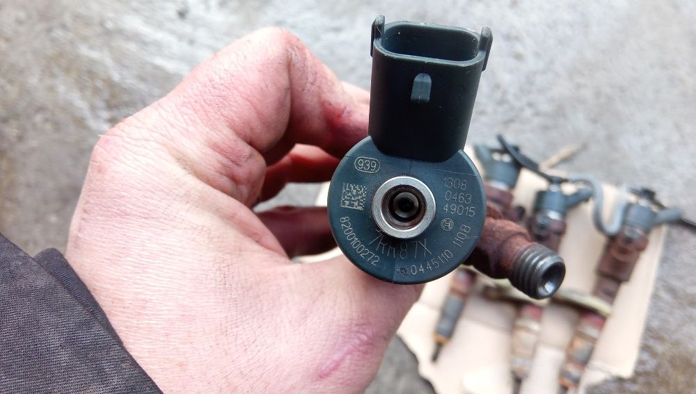 Injectoare Renault Laguna 2 Megane 2 1.9 DCI