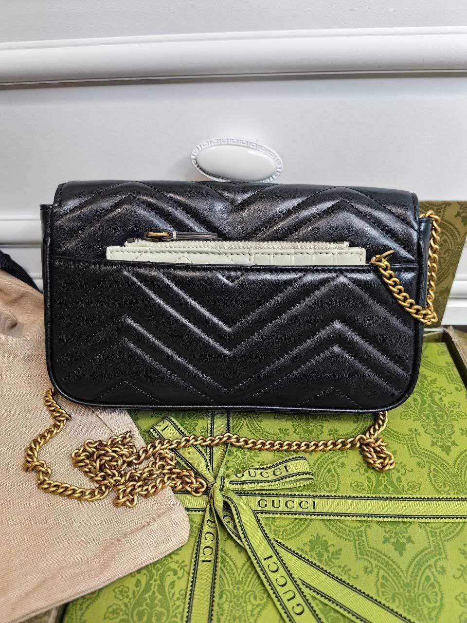 Дамска Чанта Gucci GG MARMONT Super Mini Bag 100% Leather