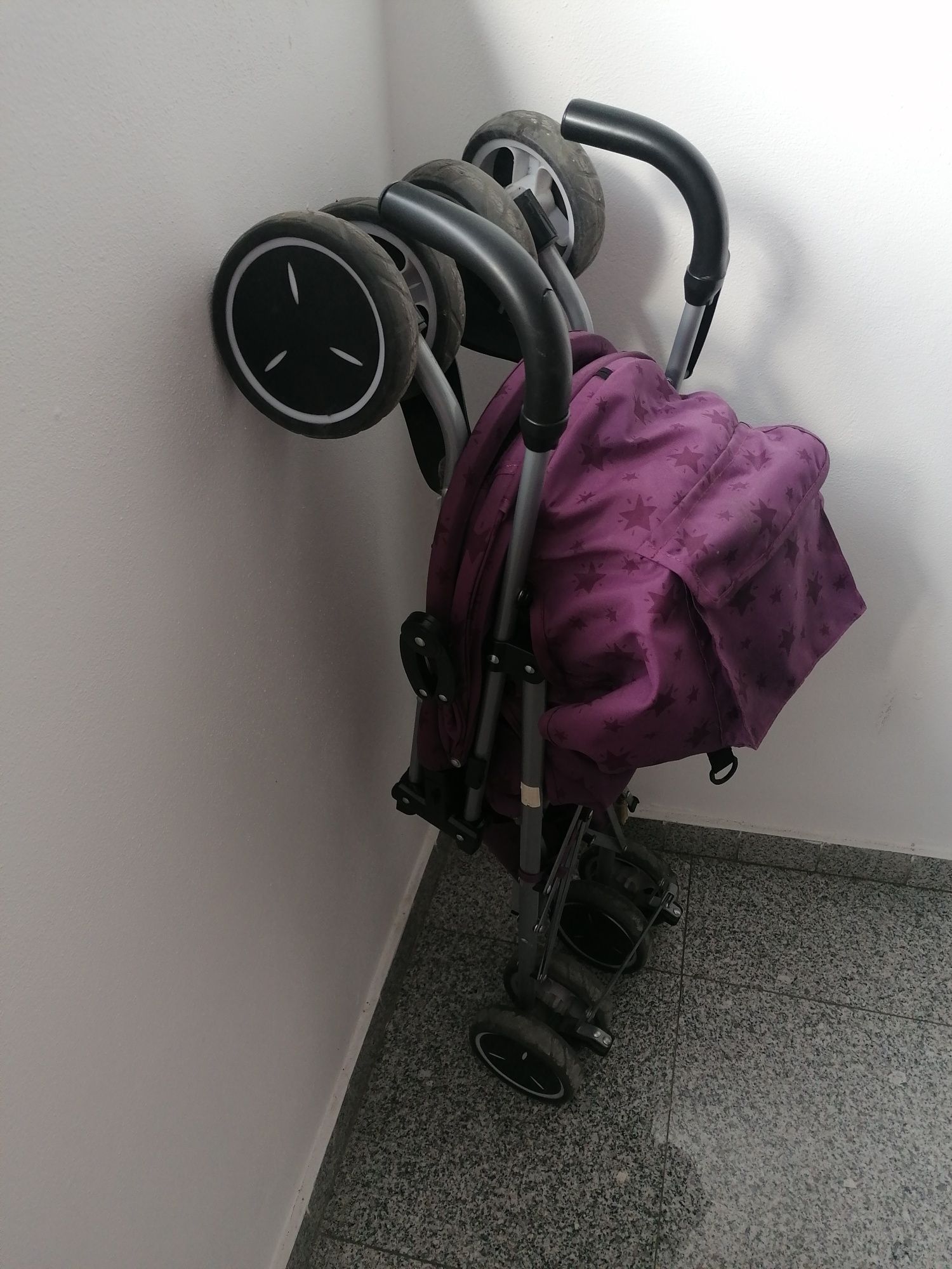 Cărucior Chipolino