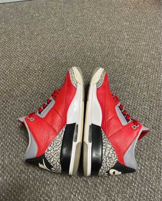 Air Jordan 3 Unite Red Cement marime 44,5