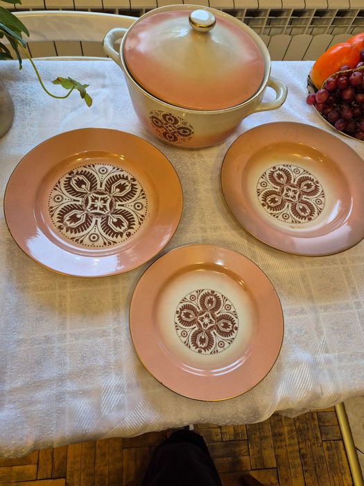 Сервиз за хранене