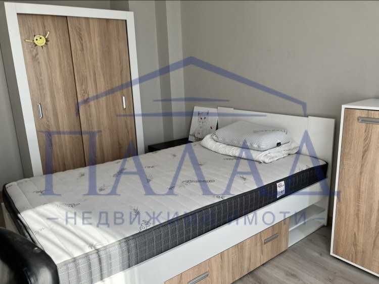 Луксозно обзаведен тристаен апартамент до Терапията!