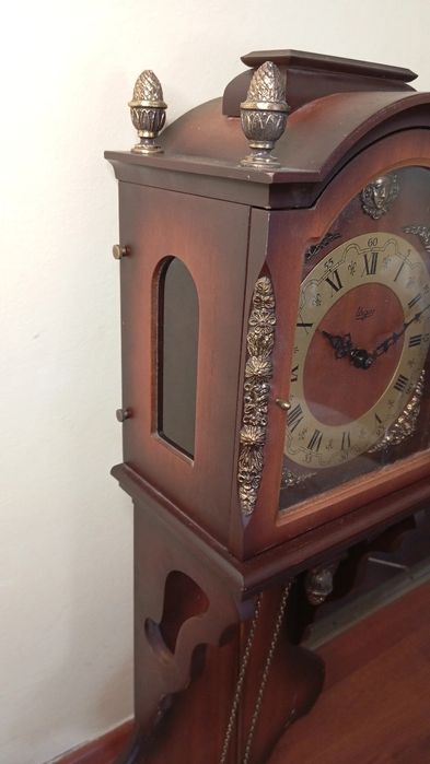 Ceas mecanic de perete